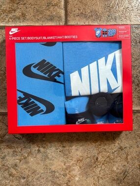 NWT Nike Baby Futura Bodysuit Beanie Booties Blanket 4-Piece Set sz 0-6m